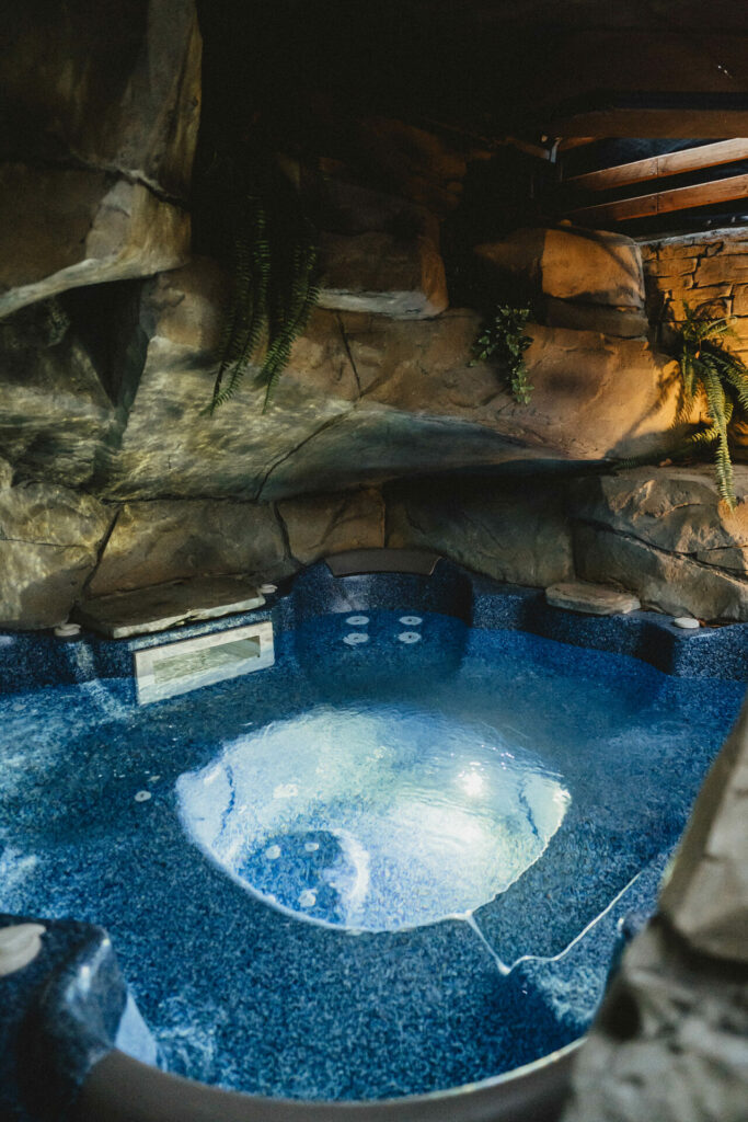 Vue plongeante du jacuzzi